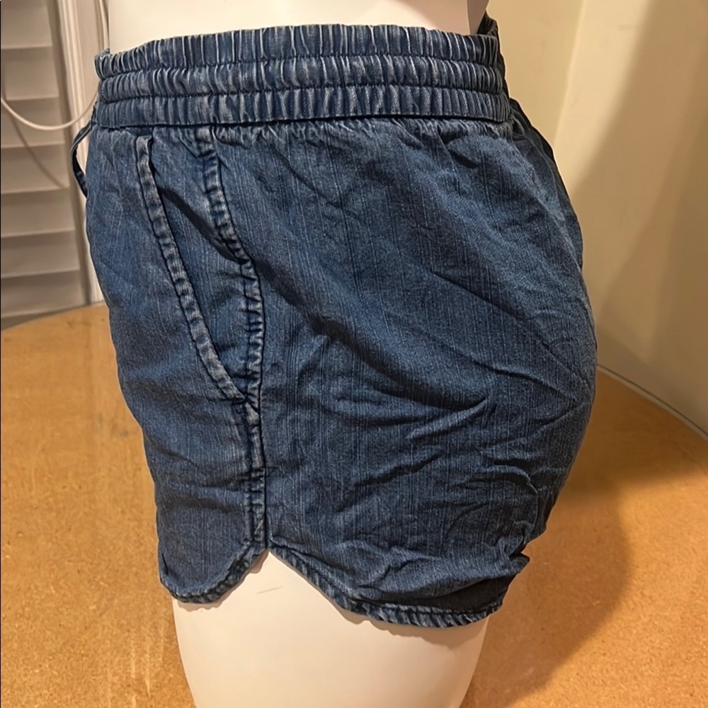 Gap Women’s Blue Denim Drawstring Shorts Size 8 - Picture 5 of 16